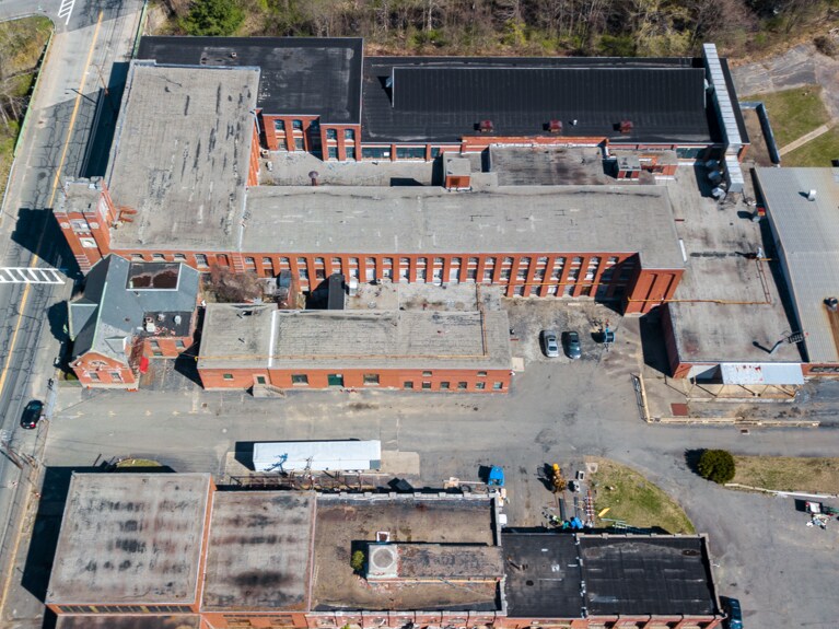 More Photos Of 288 Main St, Monson Warehouse For Lease