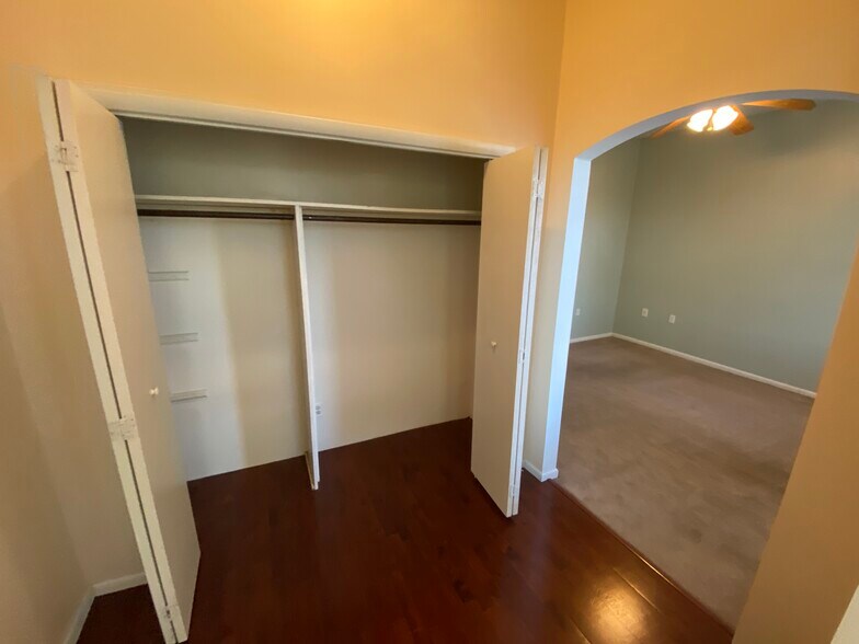 More Photos Of 31 Congress St, Cohoes Apartments For Sale