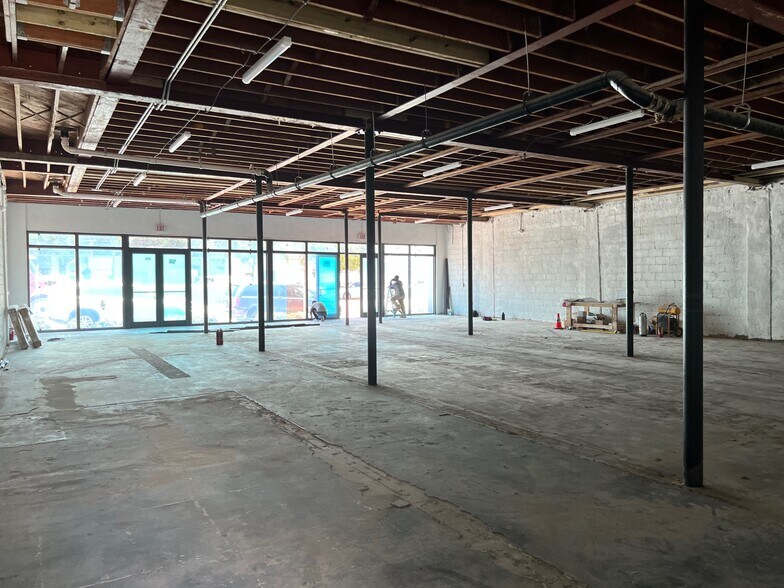 More Photos Of 1671-1673 Alton Rd, Miami Beach Storefront For Lease