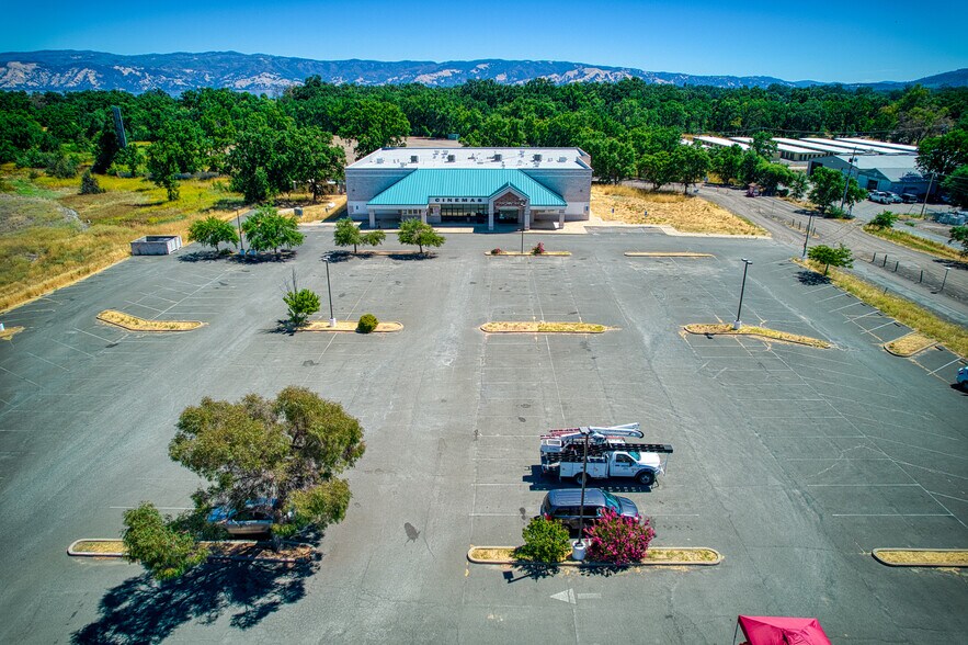 More Photos Of 52 Soda Bay Rd, Lakeport Movie Theatre For Sale