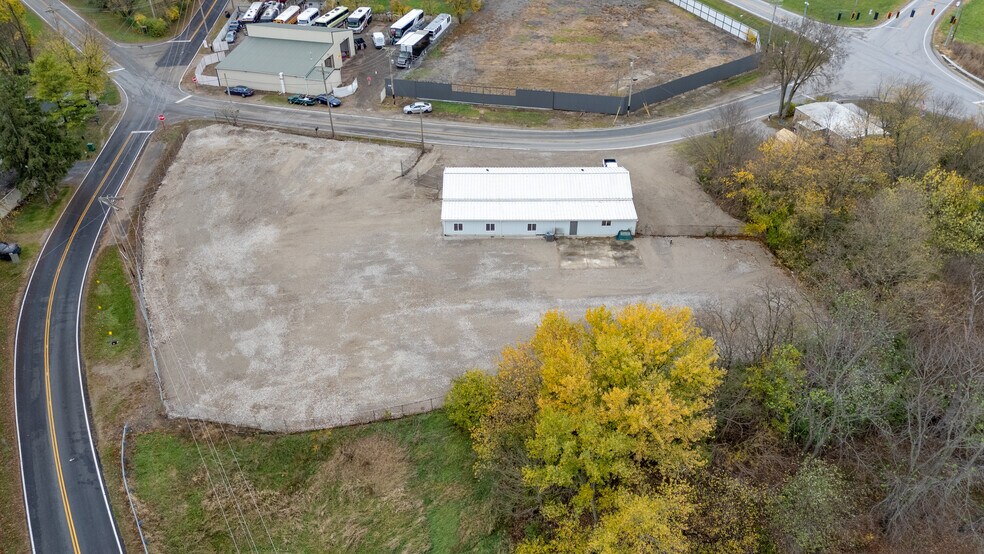 More Photos Of 22840 Canal Rd, Circleville Warehouse For Sale