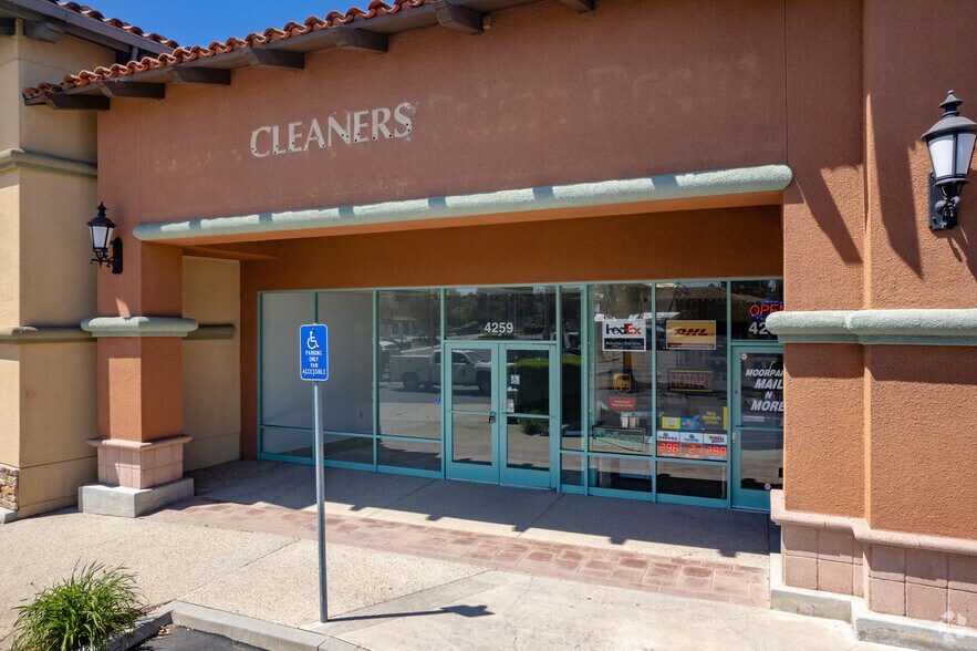 More Photos Of 4201-4279 Tierra Rejada Rd, Moorpark Unknown For Lease
