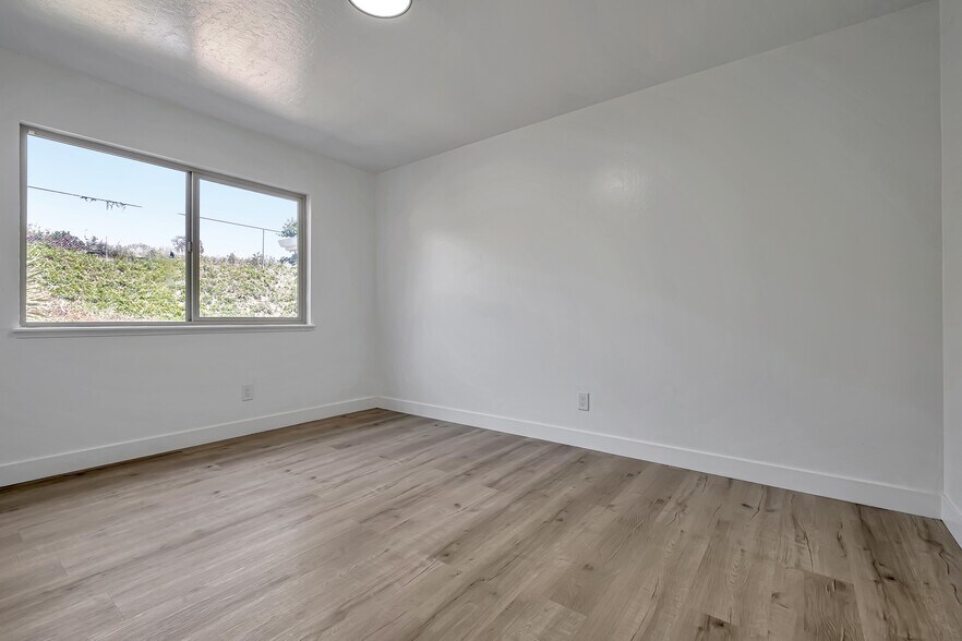 More Photos Of 344 Pennsylvania Dr, Watsonville Apartments For Sale