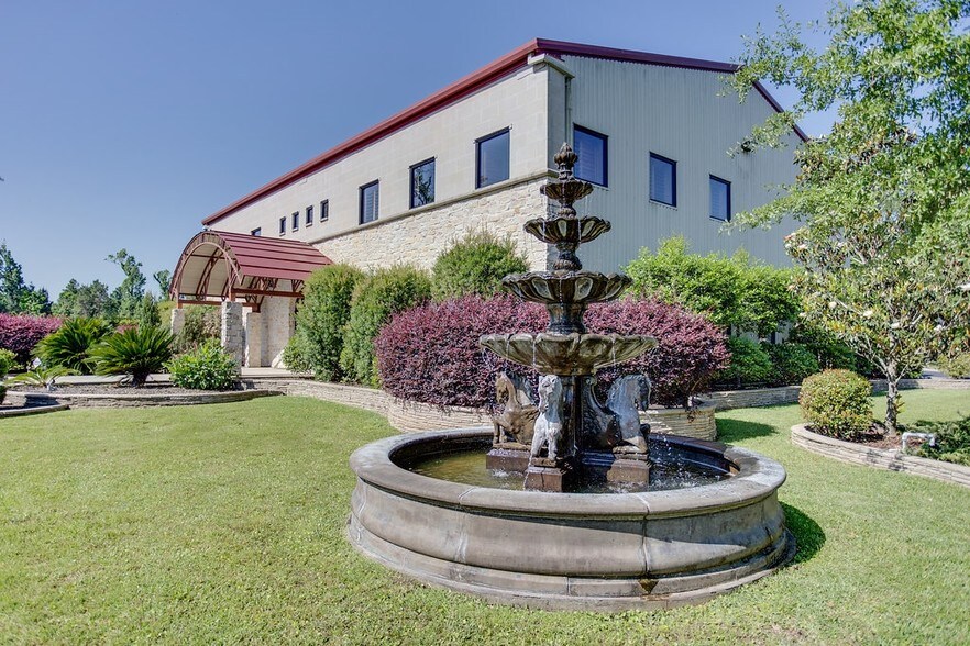 More Photos Of 403 Corporate Woods Dr, Magnolia Medical For Lease