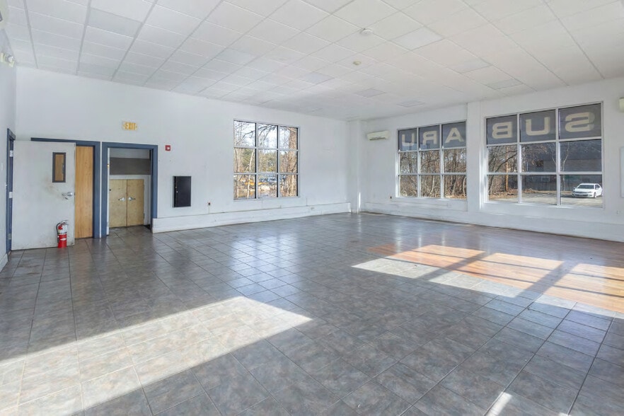 More Photos Of 50 Powder Mill Rd, Acton Flex For Sale