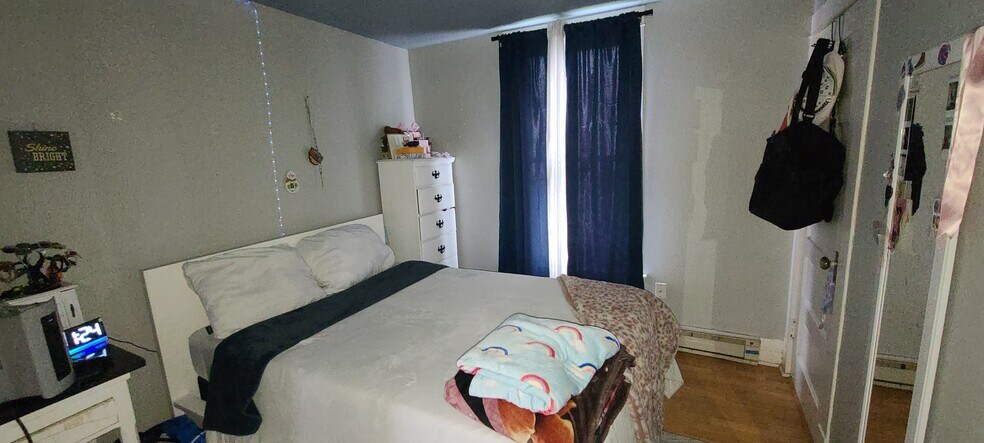 More Photos Of 2120 19th Ave, Forest Grove Office Residential For Sale