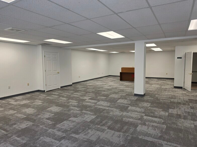 More Photos Of 455 E Grand River Ave, Brighton Unknown For Lease