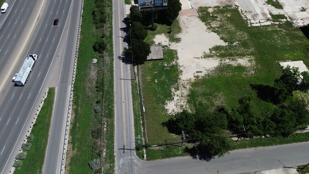 More Photos Of 1010 Hoefgen Avenue, San Antonio Land For Sale