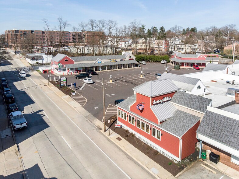 More Photos Of 323 E Gay St, West Chester Unknown For Lease