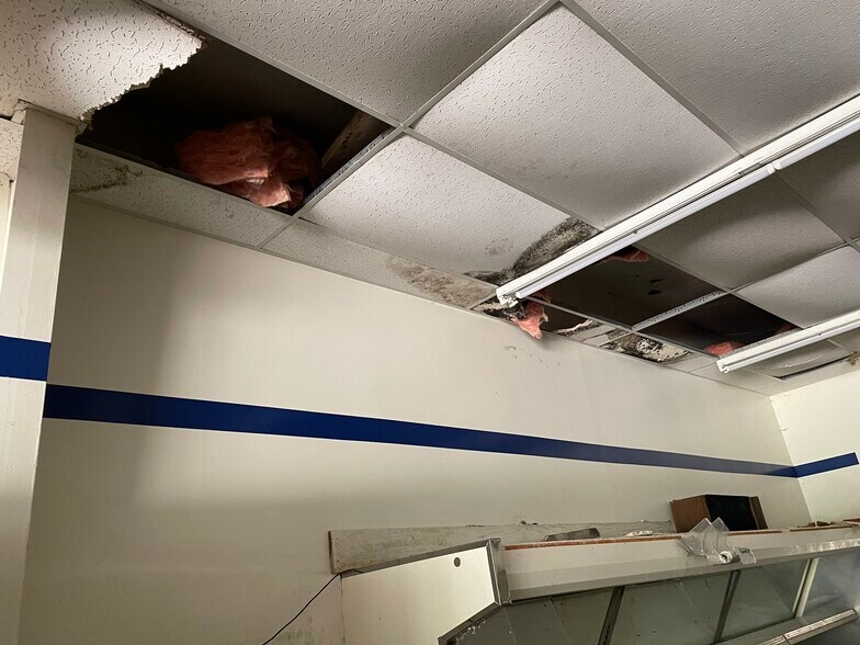 More Photos Of 937 N 1st St, Stephens Restaurant For Sale