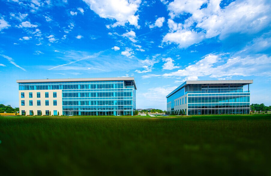 More Photos Of 2500 NE 11th St, Bentonville Coworking Space