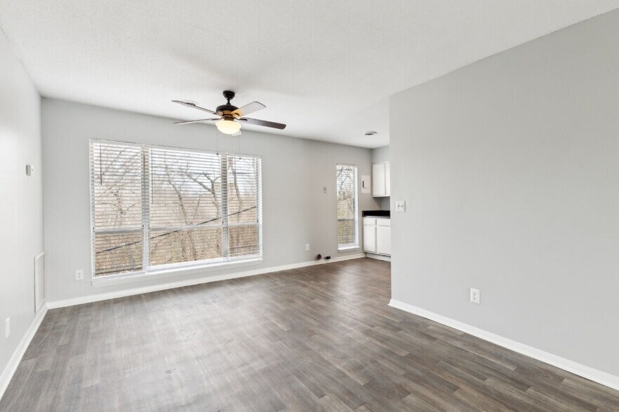 More Photos Of 300 W Midvale Ave, Chattanooga Apartments For Sale