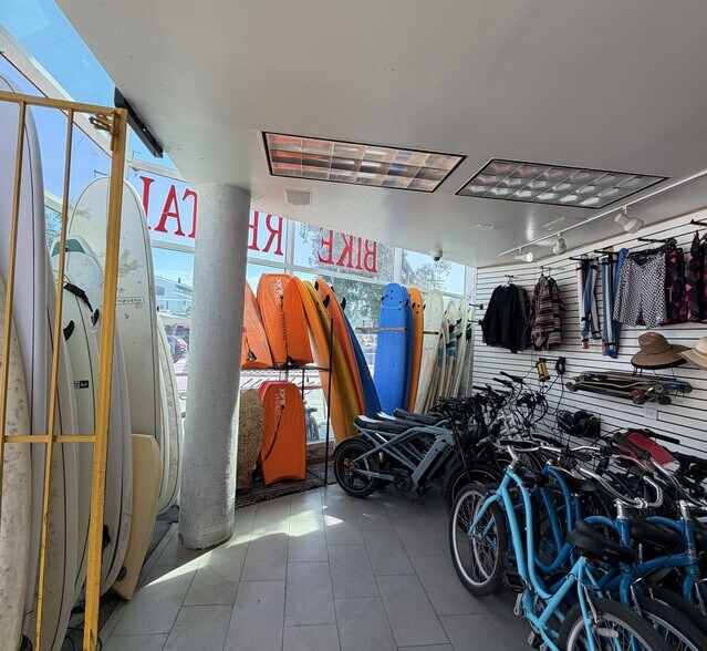 More Photos Of 3830 Mission Blvd, San Diego Storefront Retail Residential For Sale