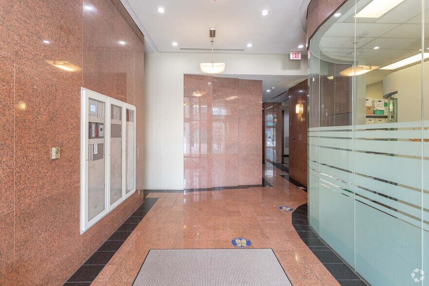 More Photos Of 1401 W Broadway, Vancouver Office For Lease