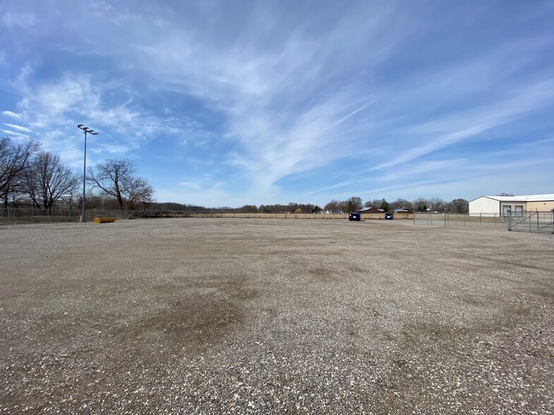 More Photos Of 120 Walnut Ln, Colona Warehouse For Lease