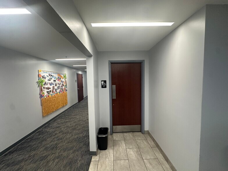 More Photos Of 7053 Rivers Ave, Charleston Office For Sale