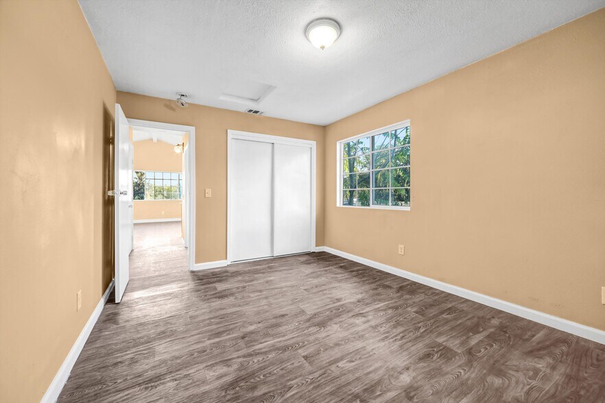 More Photos Of 1380 Glen Ave, Pasadena Apartments For Sale