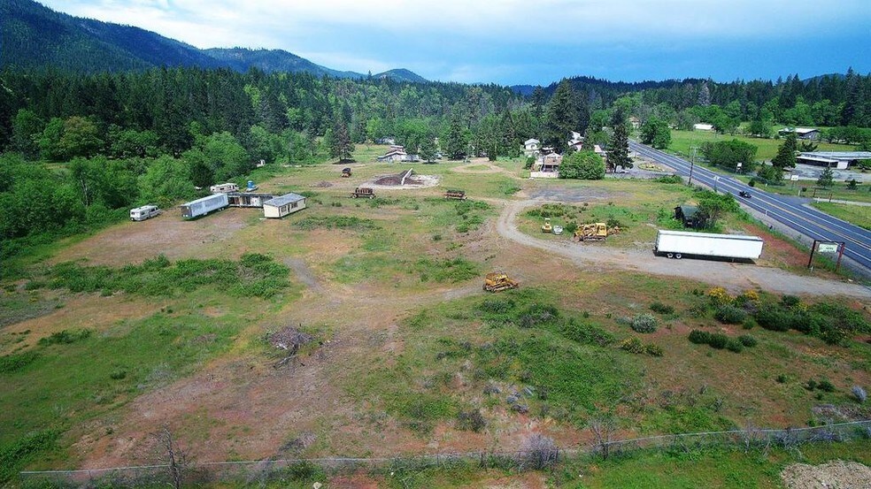 More Photos Of 18264 Redwood Hwy, Selma Land For Sale