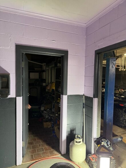 More Photos Of 1101 Sand Bar Ferry rd, Beech Island Auto Repair For Sale