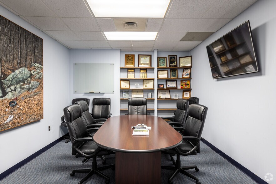 More Photos Of 80 Main St, West Orange Office For Lease