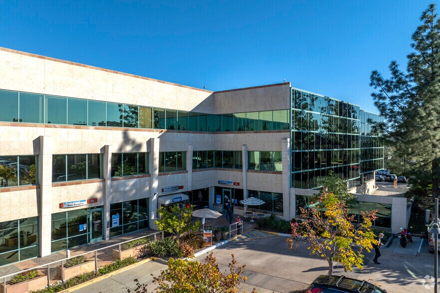 More Photos Of 17140 Bernardo Center Dr, San Diego Medical For Lease