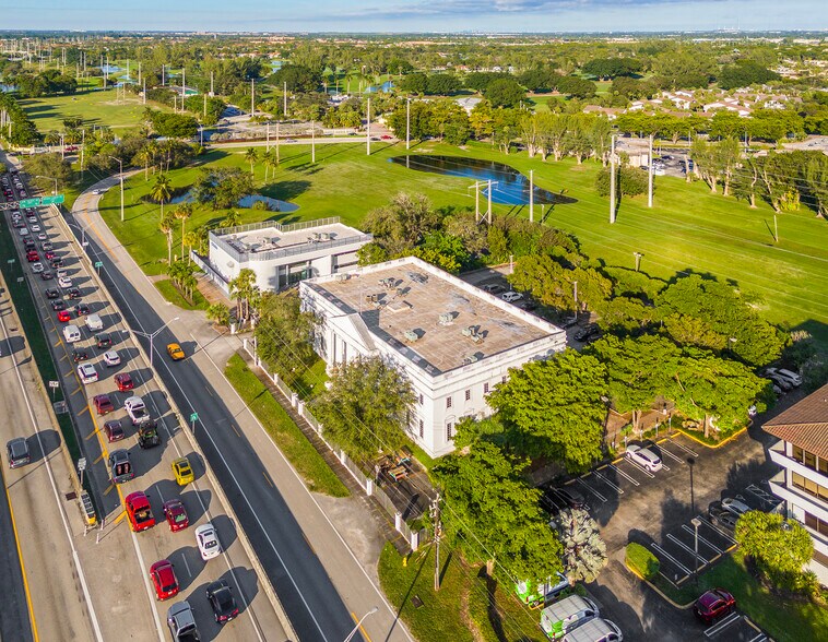 More Photos Of 15165 NW 77th Ave, Miami Lakes Medical For Lease