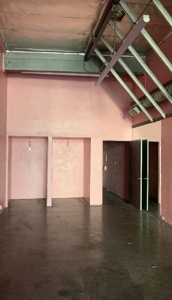 More Photos Of 7318 Melrose Ave, Los Angeles Storefront Retail Office For Sale