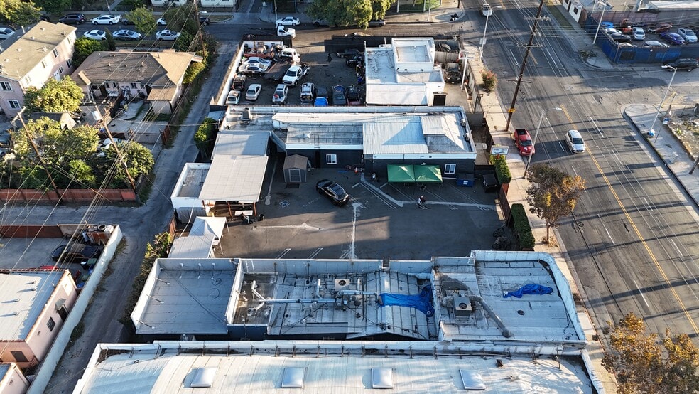 More Photos Of 6006 S Western Ave, Los Angeles Warehouse For Sale