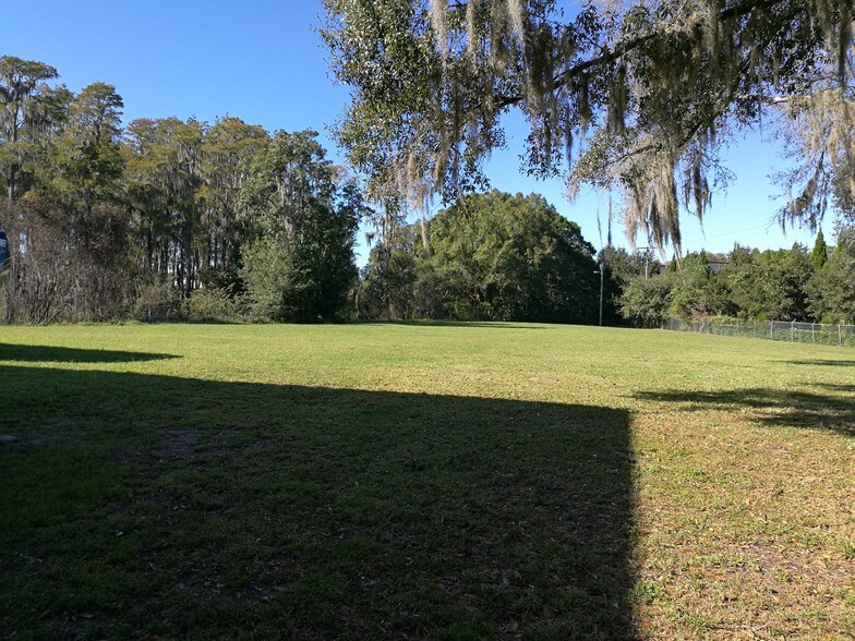 More Photos Of 1331 Gunn Hwy, Odessa Warehouse For Sale