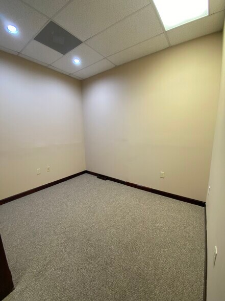 More Photos Of 1034 Wildewood Centre Dr, Columbia Medical For Lease
