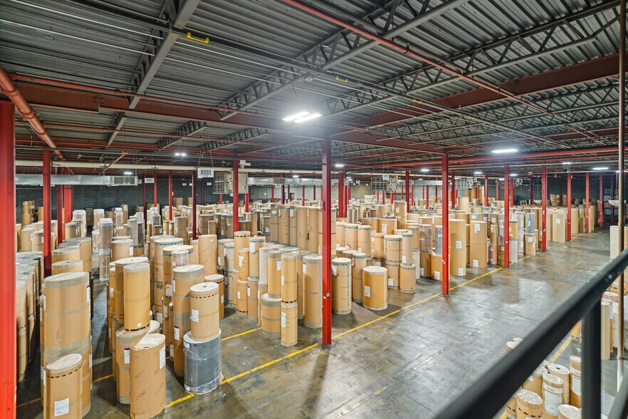 More Photos Of 26 Sears Way, West Springfield Distribution For Sale