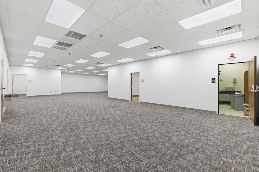 More Photos Of 104-176 Cude Ln, Madison Medical For Lease