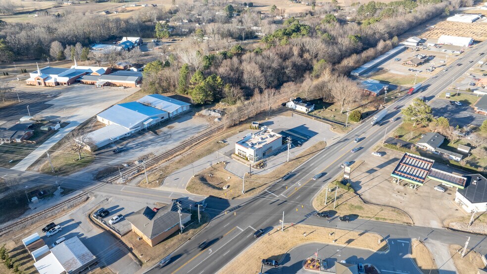 More Photos Of 103 N Military St, Loretto Fast Food For Sale