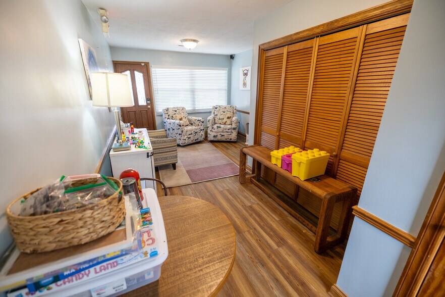 More Photos Of 10 Dun Rd, Chillicothe Office For Sale