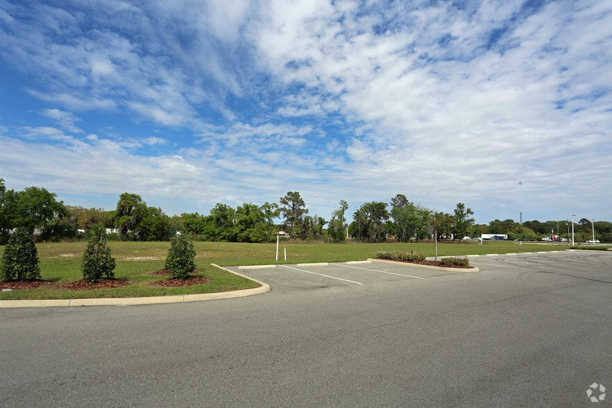More Photos Of 201 S County Line Rd, Plant City Unknown For Lease