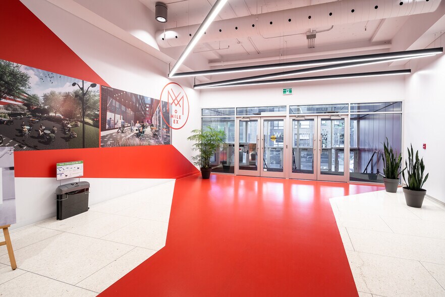 More Photos Of 6650 Rue Saint-Urbain, Montréal Office For Lease