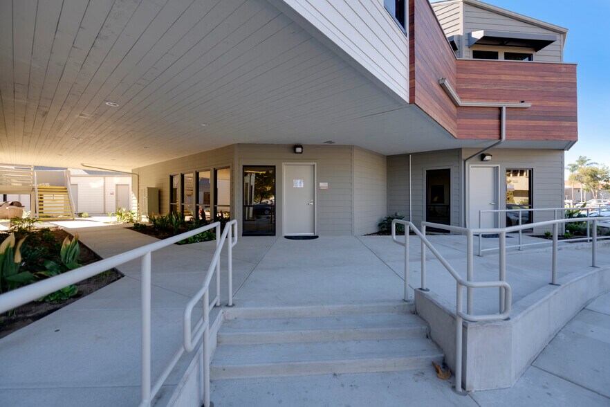 More Photos Of 725 W La Veta Ave, Orange Medical For Lease