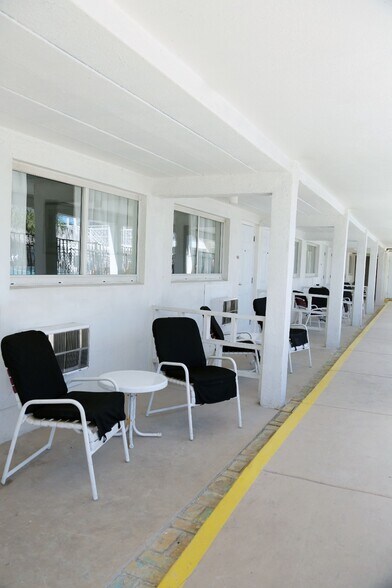 More Photos Of 14711 Gulf Blvd, Madeira Beach Hotel For Sale