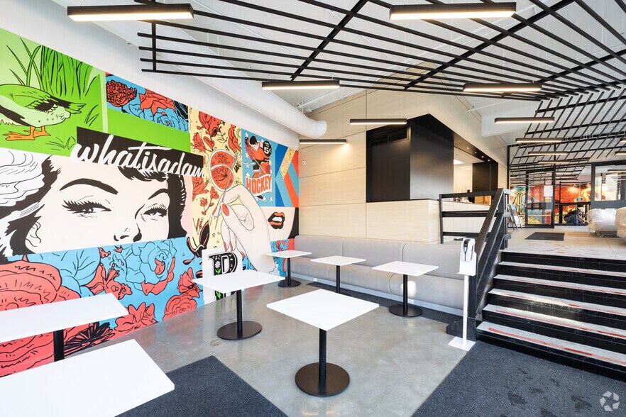 More Photos Of 6750 Av de l'Esplanade, Montréal Loft Creative Space For Lease