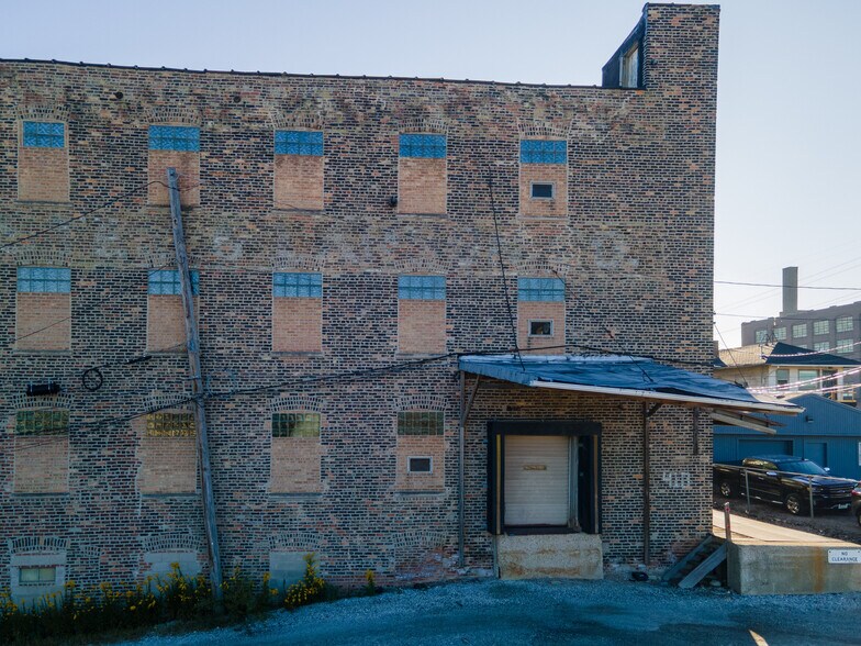 More Photos Of 410 N Western Ave, Chicago Warehouse For Lease