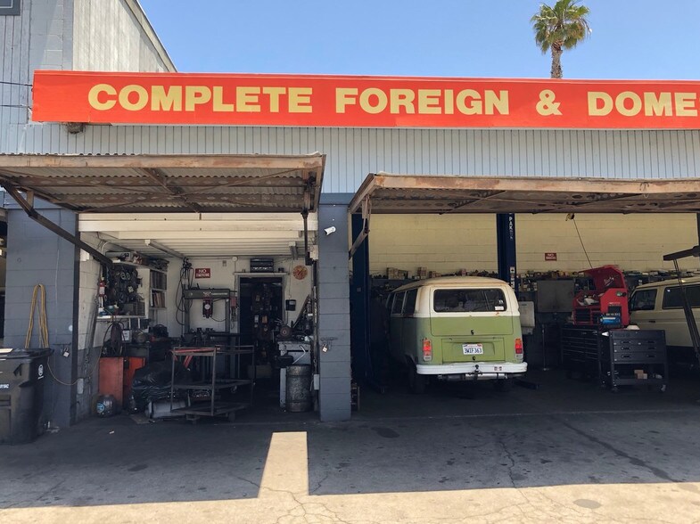 More Photos Of 13123 W Washington Blvd, Los Angeles Showroom For Lease