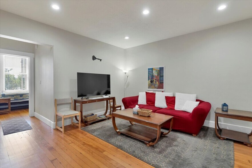 More Photos Of 246 State St, Salem Storefront Retail Residential For Sale