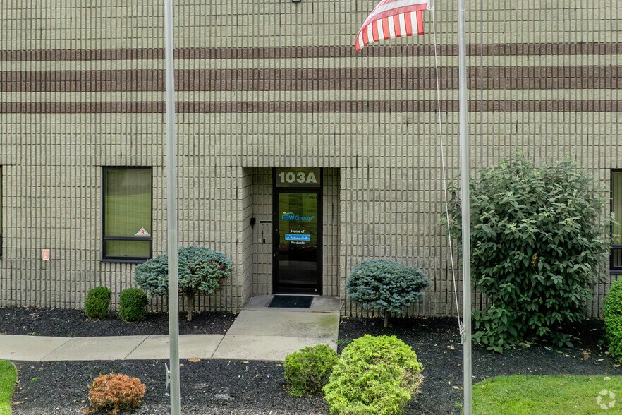 More Photos Of 103 Park Dr, Montgomeryville Warehouse For Lease