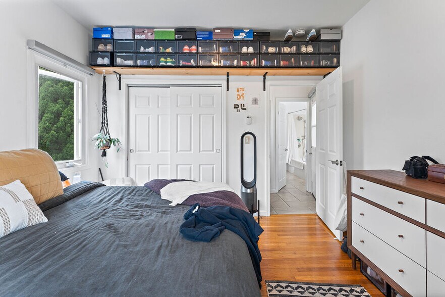 More Photos Of 74 Pearl St, Oakland Apartments For Sale