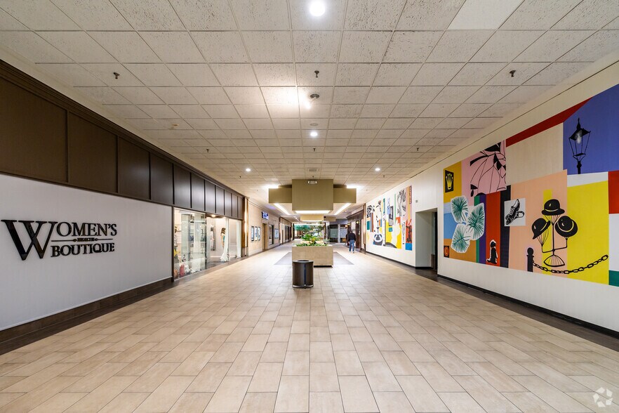 More Photos Of 12100-12240 N May Ave, Oklahoma City Unknown For Lease