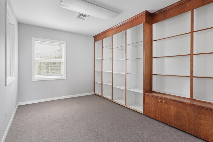 More Photos Of 1142-1148 Walker Rd, Great Falls Medical For Lease