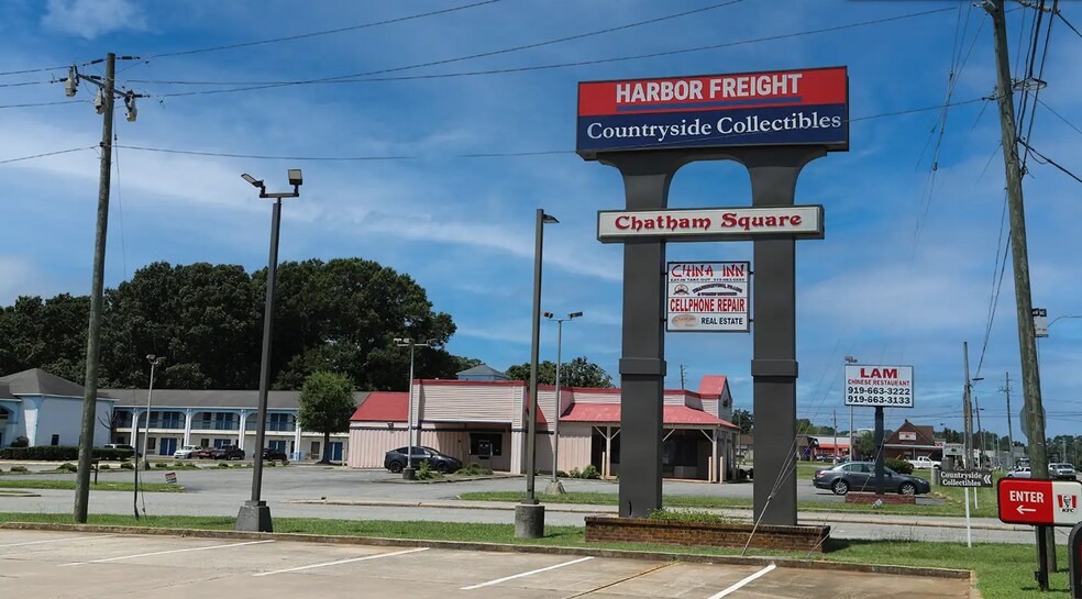 More Photos Of 245 Chatham Sq, Siler City Unknown For Lease