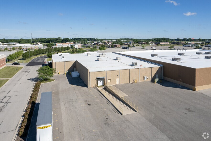 More Photos Of 10550 Maysville Rd, Fort Wayne Unknown For Lease