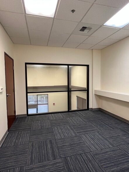More Photos Of 460 W Larch Rd, Tracy Warehouse For Sale