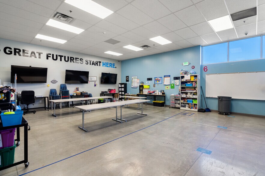 More Photos Of 5207 Young St, Bakersfield Industrial For Sale